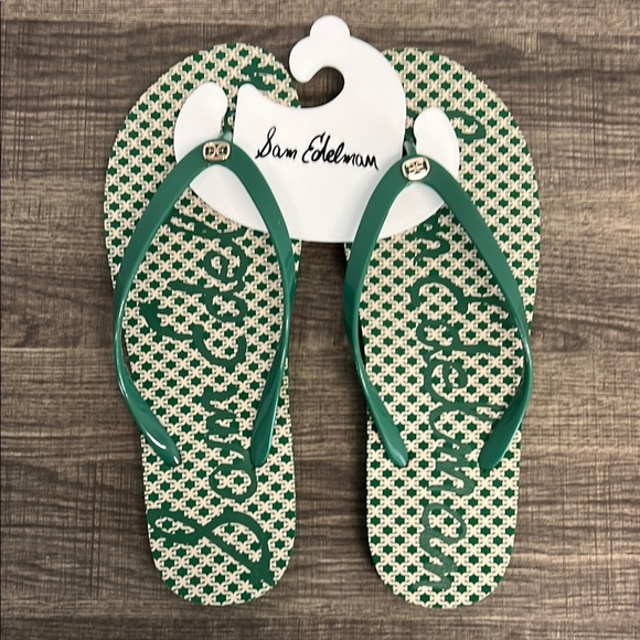 Sam Edelman Green  Size 9 Flip-Flops 🌿👡🌞 - Picture 1 of 4